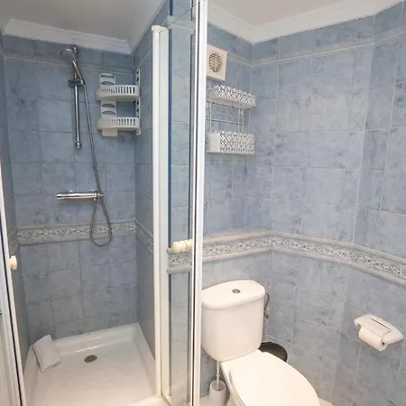 Verdemar 28 Menyber Apartment *